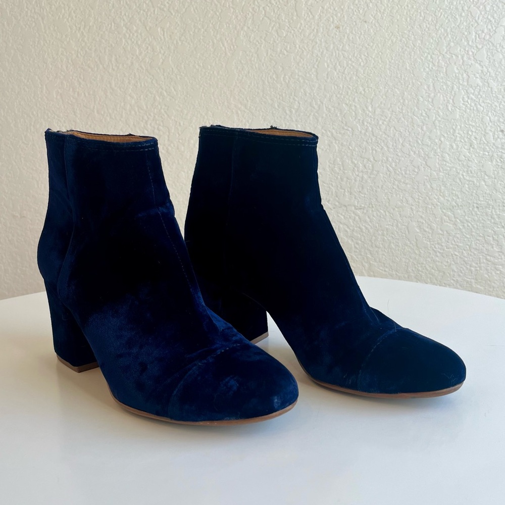 Madewell Blue Velvet Booties Size 8